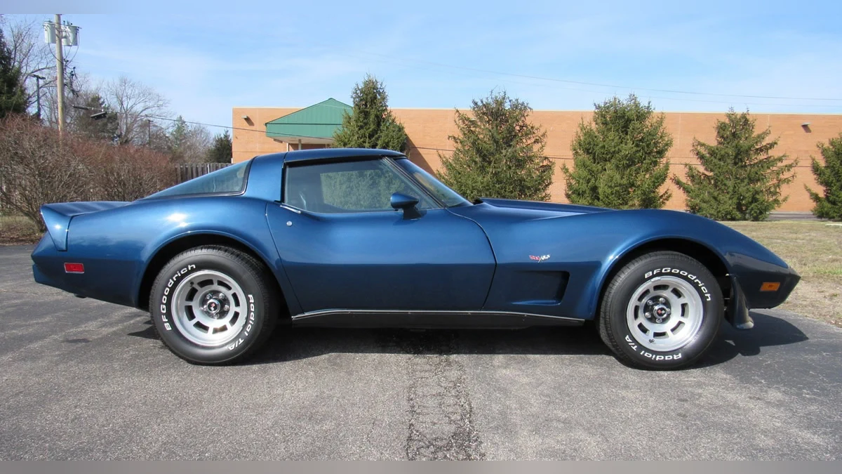 Click to Enlarge-Esc to Close Corvette Generations/C3 side views/C3 1979 corvette.webp
